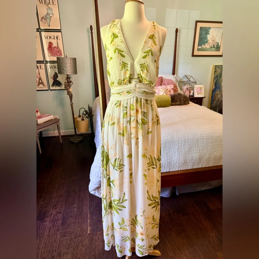 FARM Rio Cream Halter Tie Maxi Dress - Picture 4 of 10